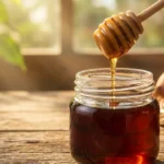Le sirop de yacon est présenté comme un aliment ; ce visuel introduit les précautions liées à sa tolérance digestive, sans suggérer de dose sûre.